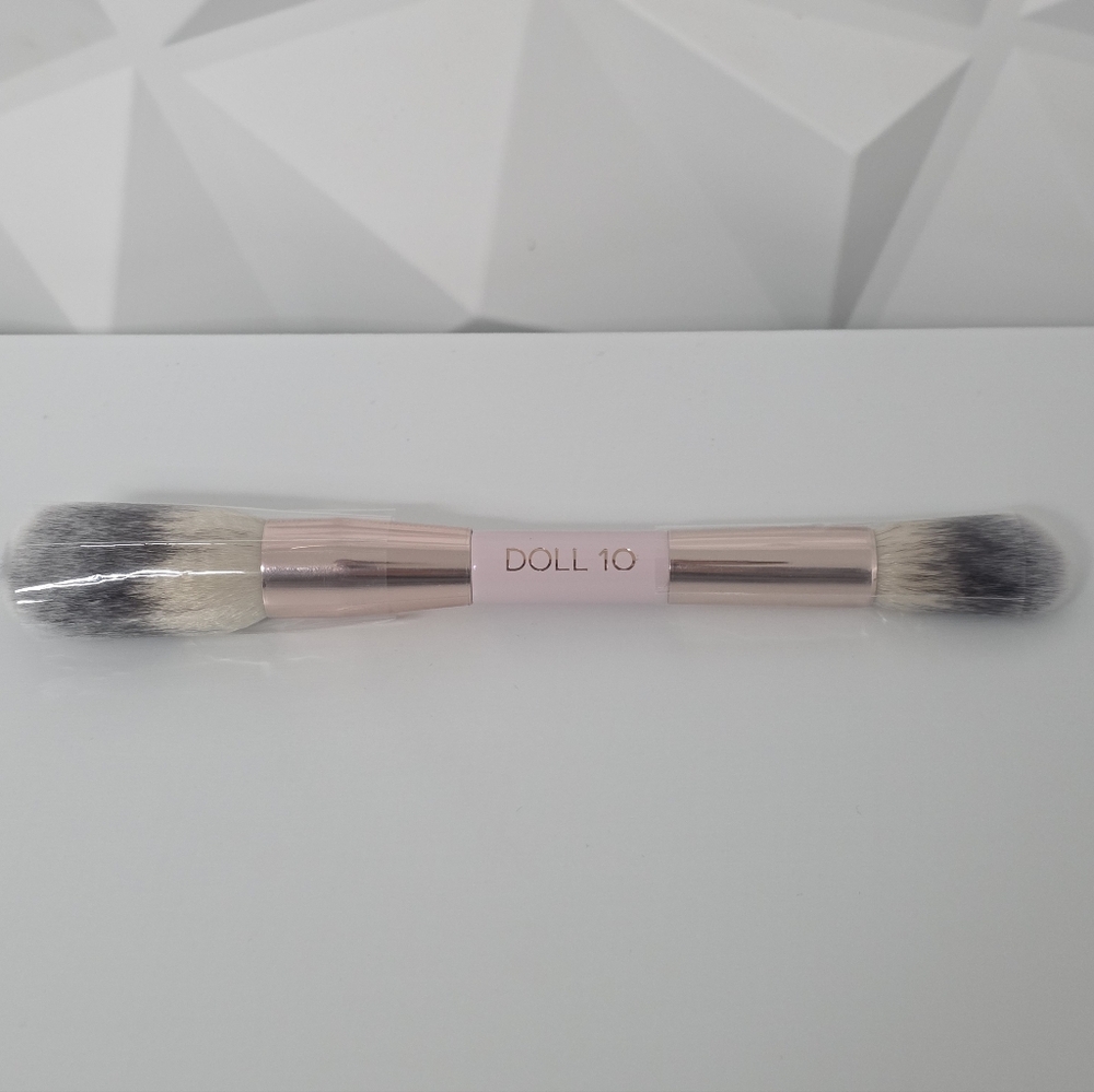 NEW! Doll 10 Dual-Ended Powder Brusg
